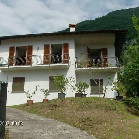 Stunning Lake View G.brentano Holiday home Mezzegra